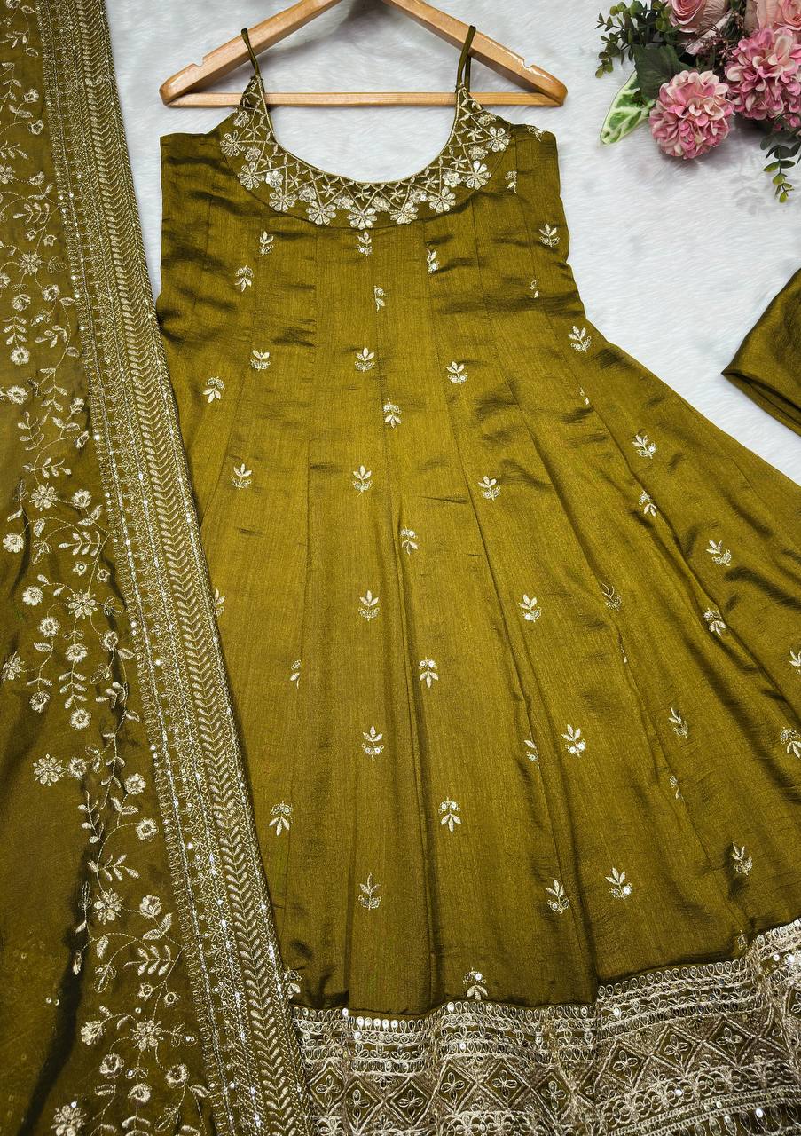 Mehendi Glamorous Silk Gown Set