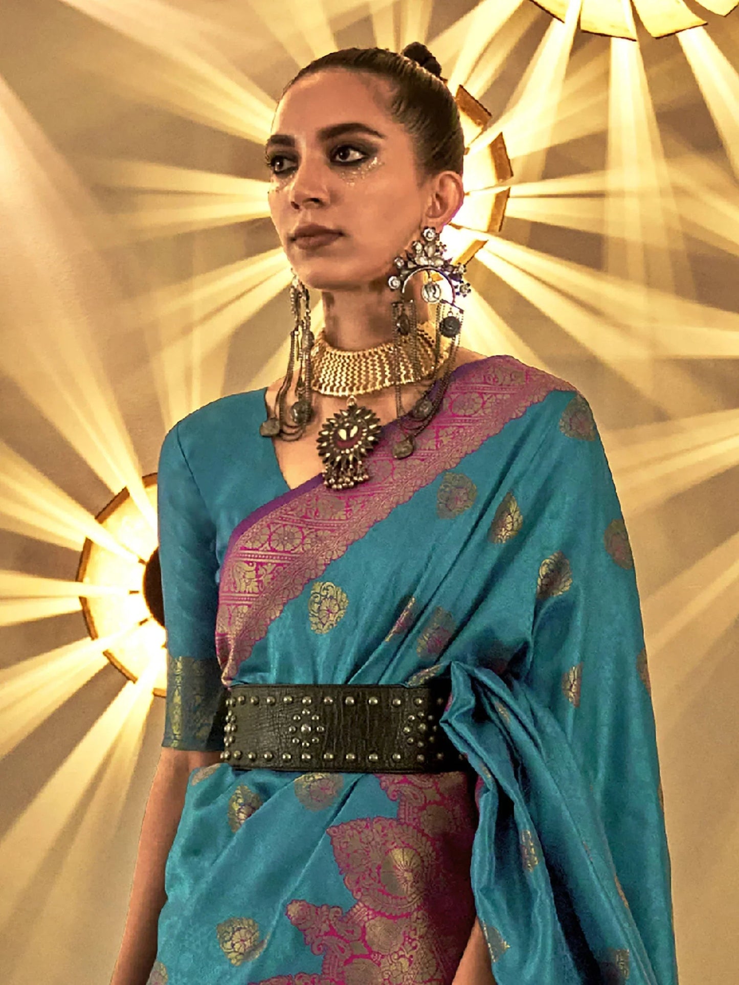 Mesmerizing Teal Blue Woven Silk Designer Saree With Blouse