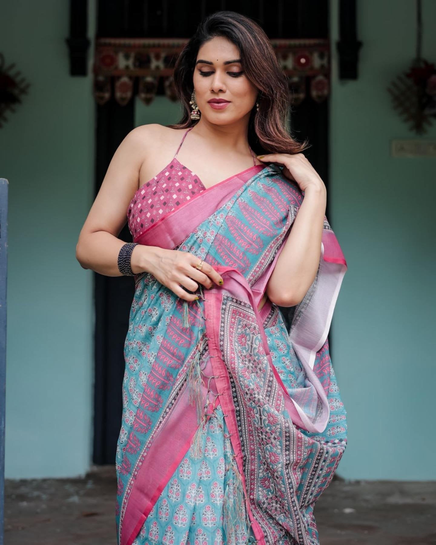 Linen Cotton Saree for Festive & Office Wear