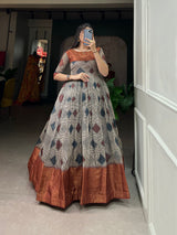 Off White Color Print With Zari Patta  Soft Cotton Dress