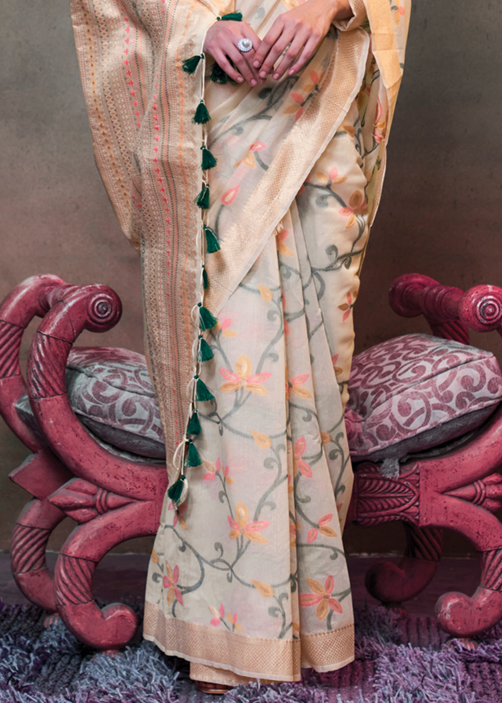 Off White Elegant Jamdani Modal Cotton Silk Saree – Timeless Weave with Intricate Motifs