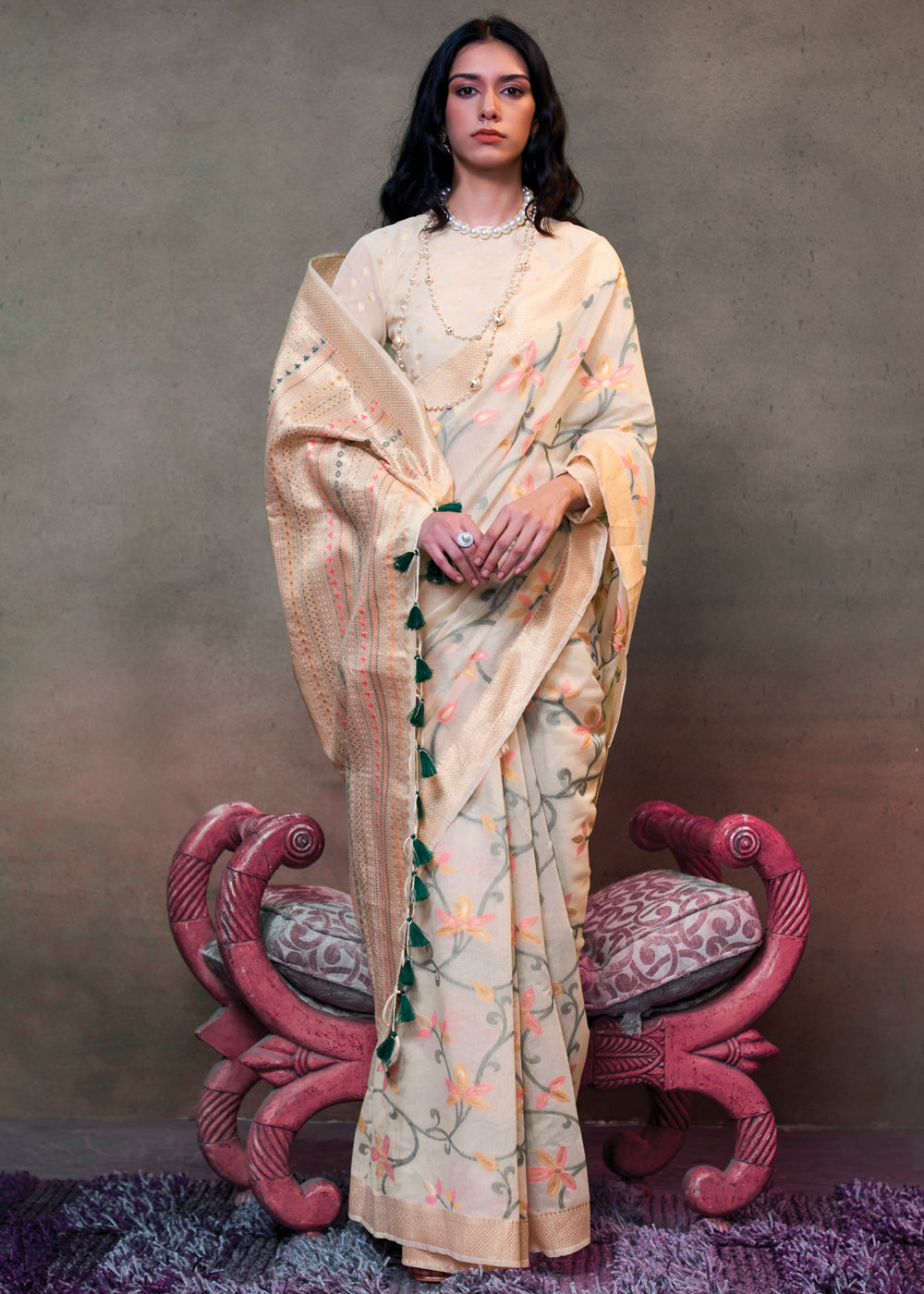 Off White Elegant Jamdani Modal Cotton Silk Saree – Timeless Weave with Intricate Motifs