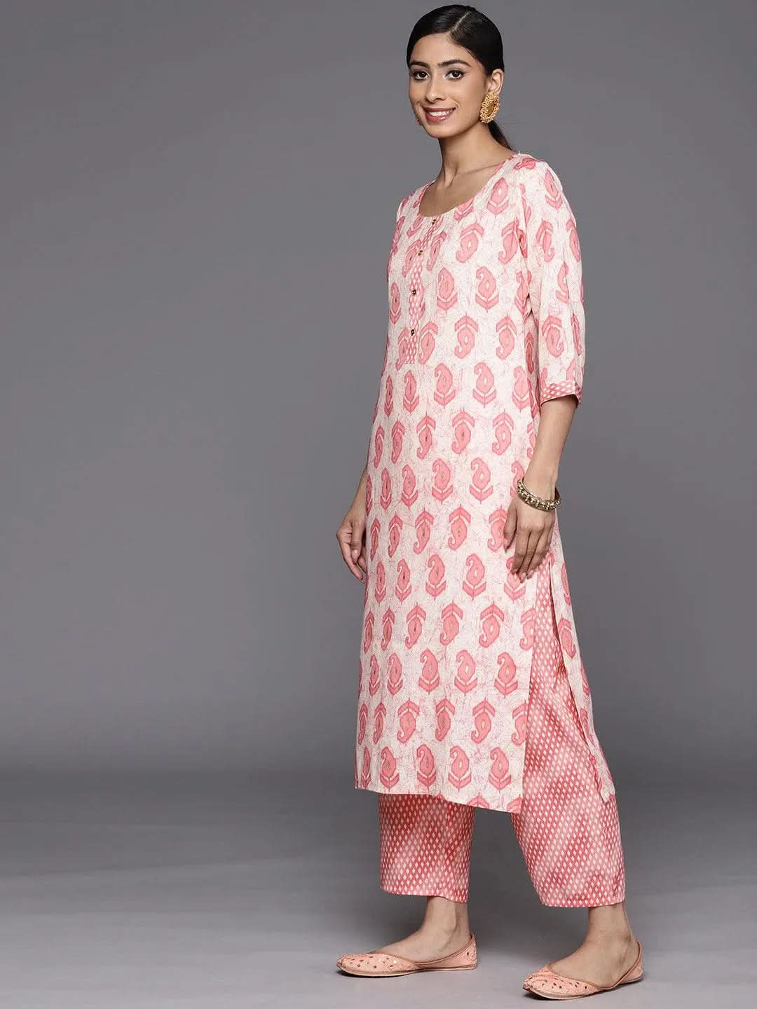 Mameraa Off-White Printed Rayon Straight Kurta With Trousers & Dupatta