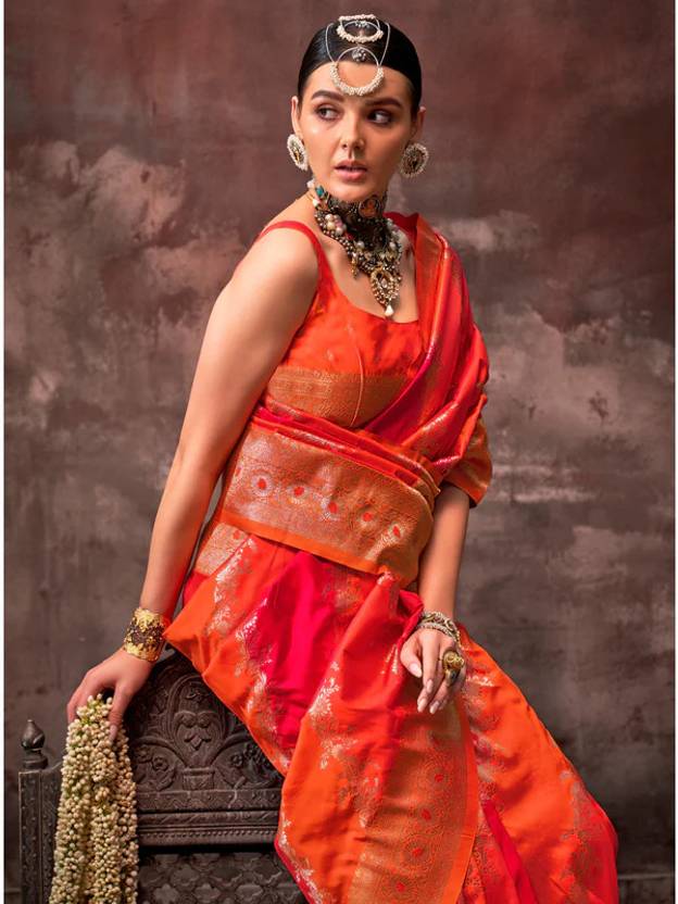 Orange Graceful Art Silk Printed Handloom Saree with Unstitched Blouse Piece