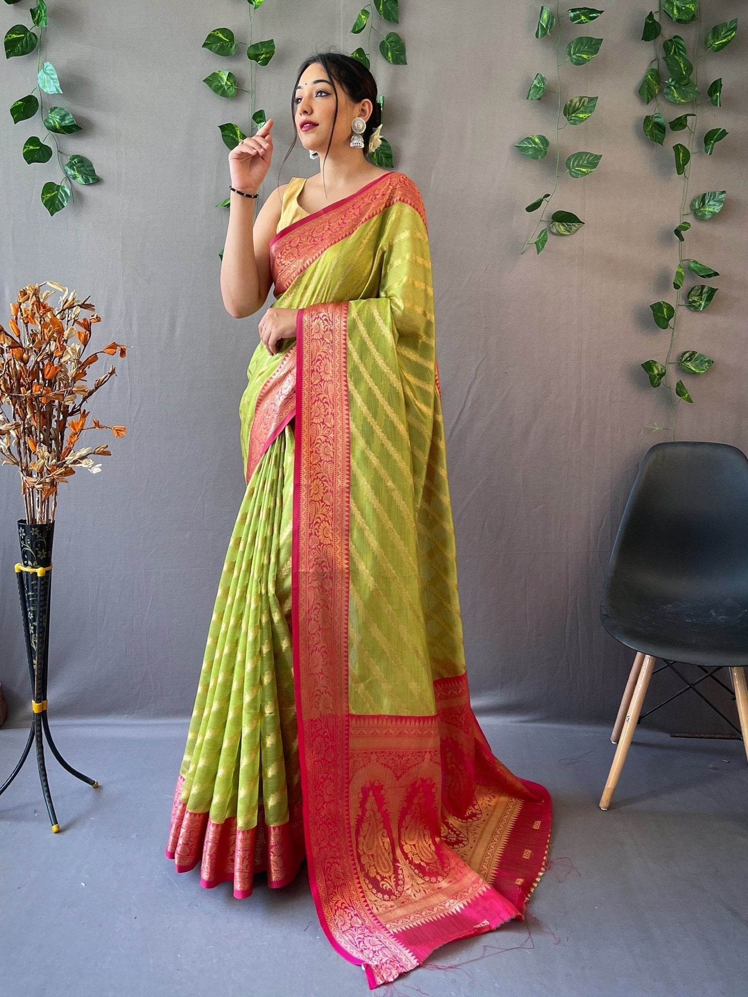 Paroot Green Saree in Organza Leheriya