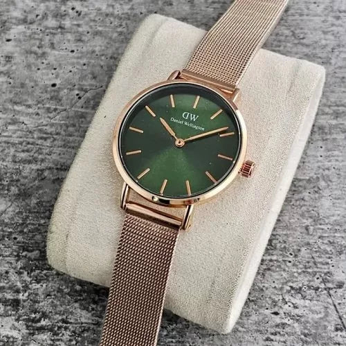 Classy Daniel Wellington Watch For Women