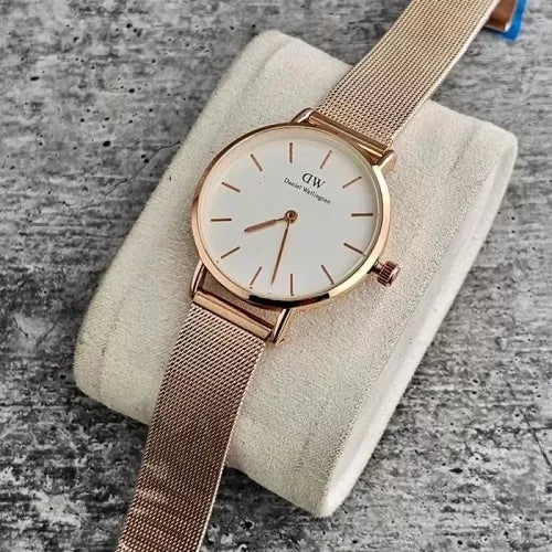 Classy Daniel Wellington Watch For Women