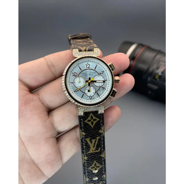 Classy Louis Vuitton Watch For Women (ZS626) | Mameraa