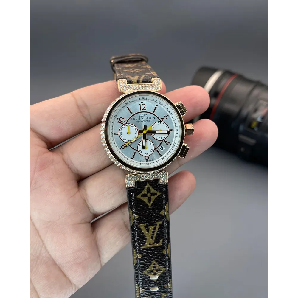 Classy Louis Vuitton Watch For Women (ZS