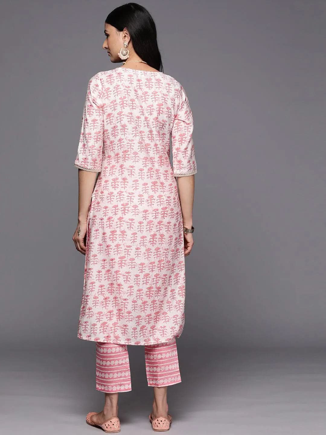 Mameraa Peach Printed Silk Straight Kurta With Trousers