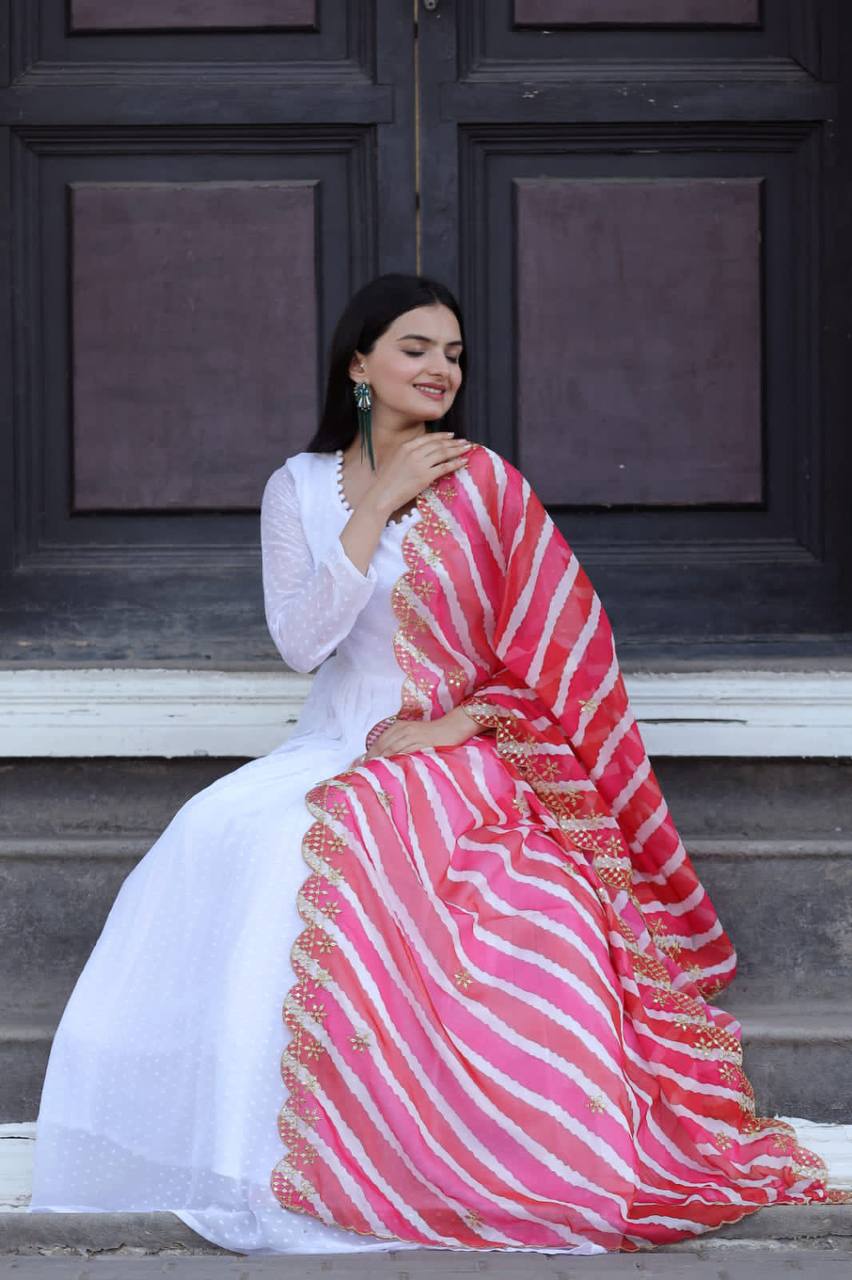 Pretty White Gown With Pink Organza Dupatta