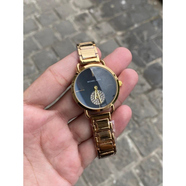 Classy Michael Kors Watch For Women (SG-8545) | Mameraa