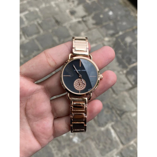 Classy Michael Kors Watch For Women (SG-8546) | Mameraa