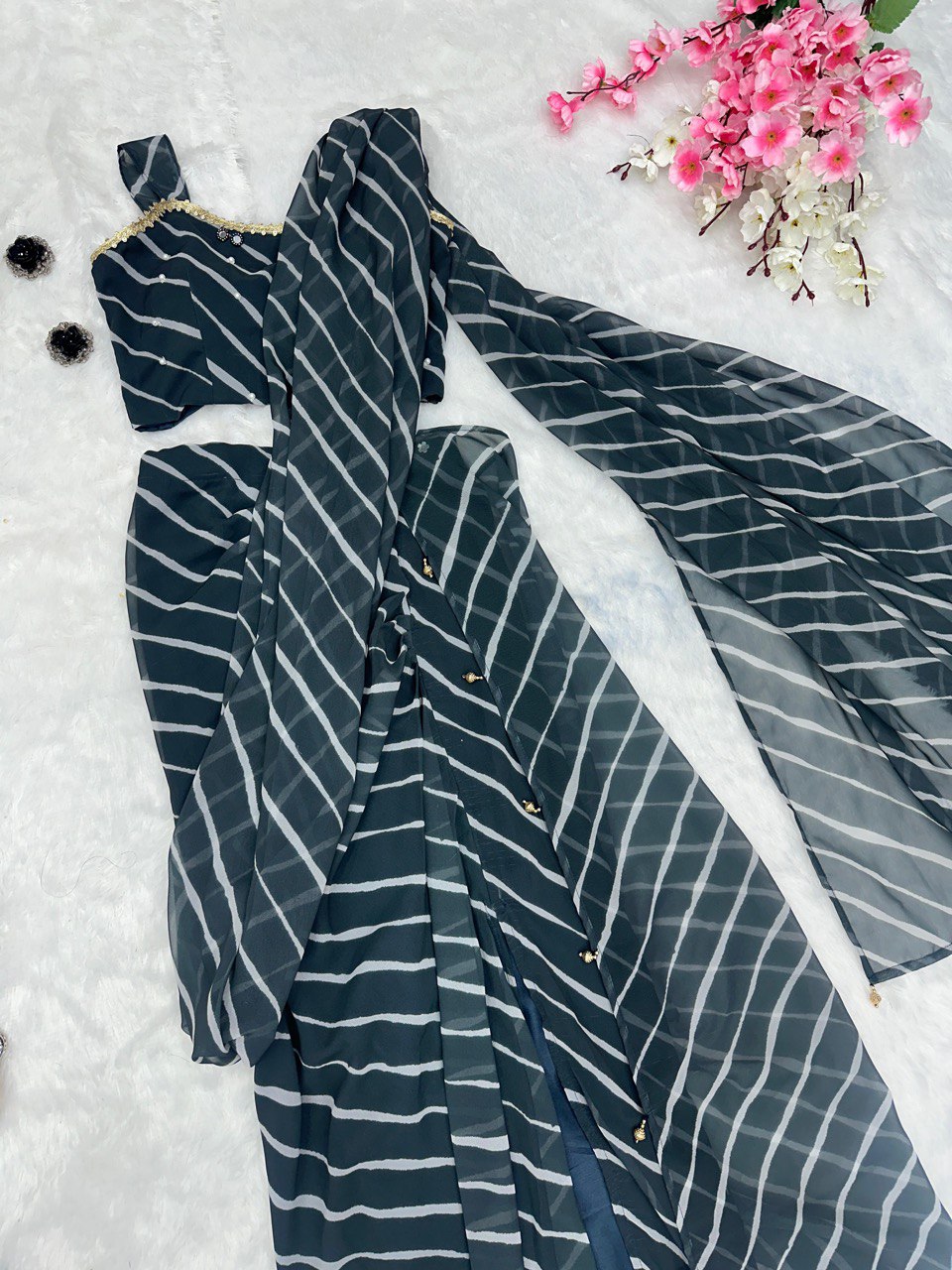 Black Exclusive Fish Skirt Style Outfit
