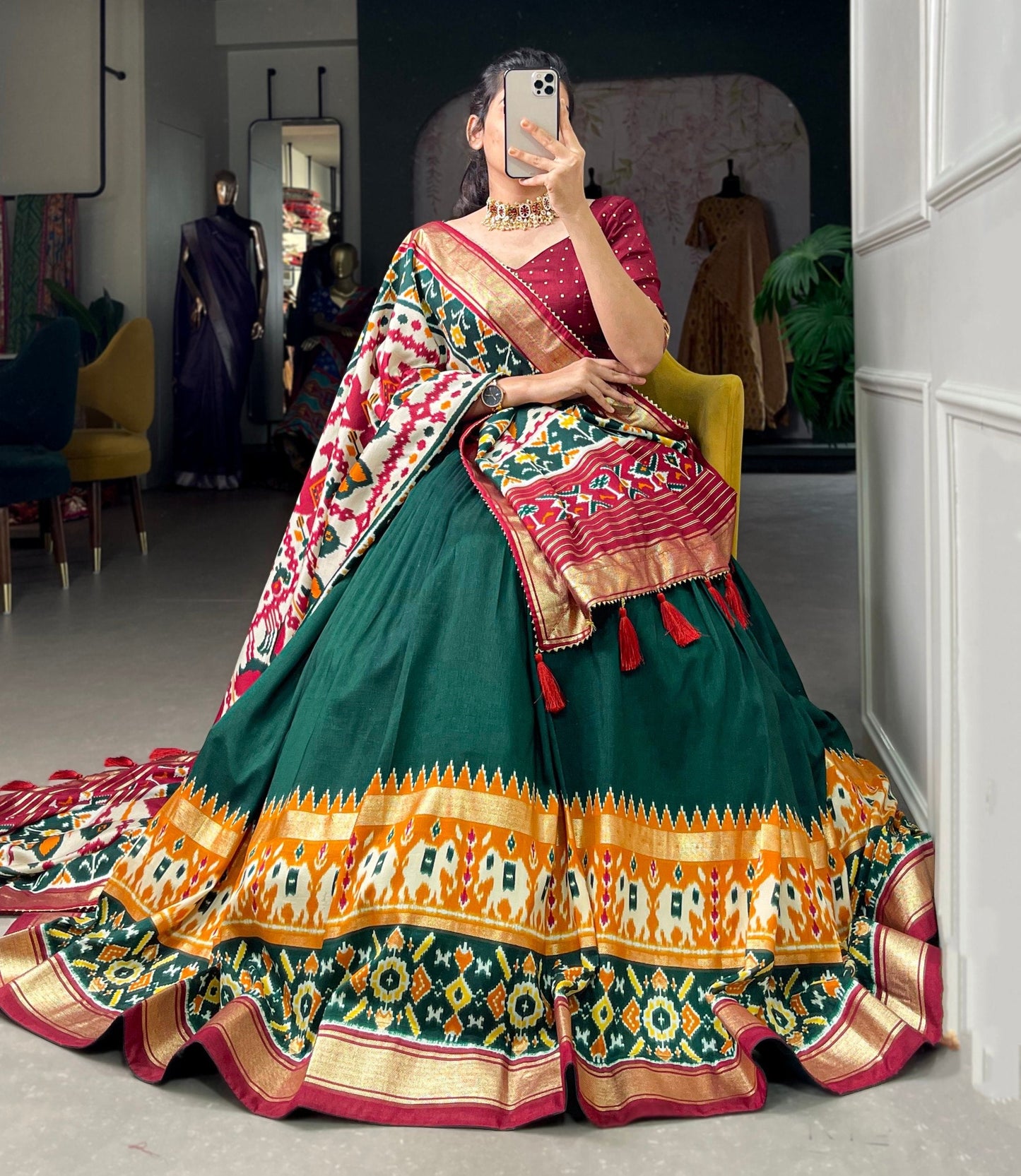Glamgait Green Patola Lehenga Choli with Banarasi Border & Traditional Printed Dupatta for Women