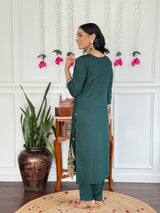Women Dark Green Kurta Set with Floral Organza Dupatta