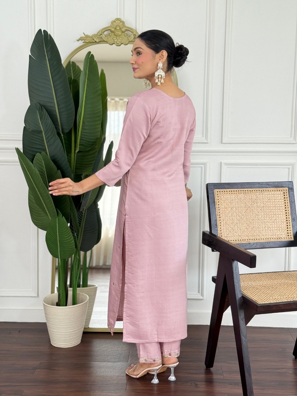 Women Blush Pink Color Embroidered Kurta Set with Dupatta