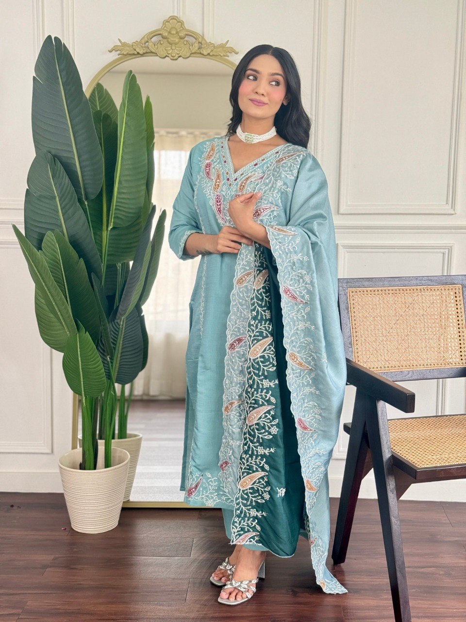 Women Sea Green Embroidered Kurta Set with Dupatta