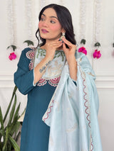 Women Teal Blue Embroidered Kurta Set with Contrast Dupatta