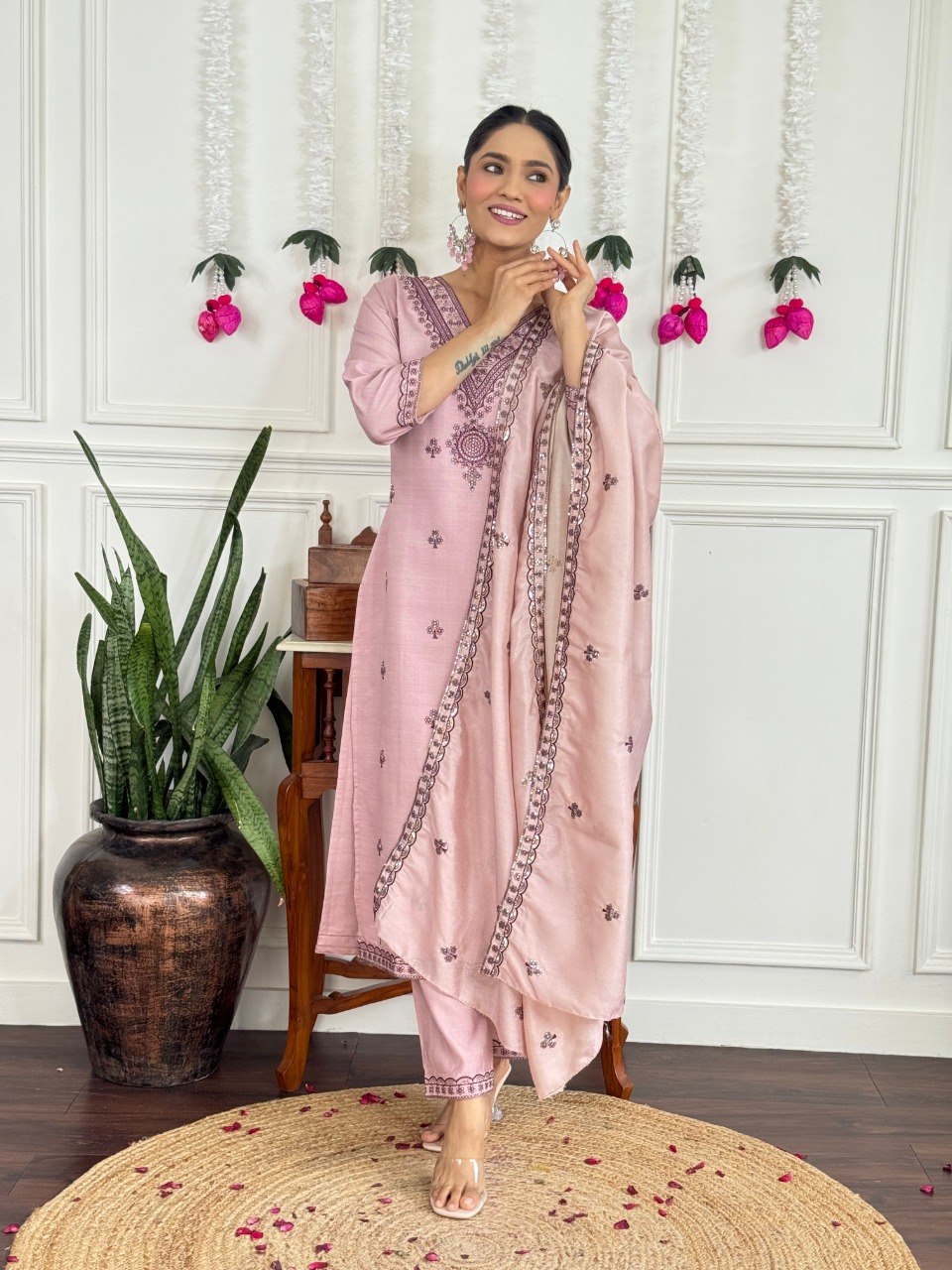 Women Pink Color Embroidered Kurta Set with Dupatta