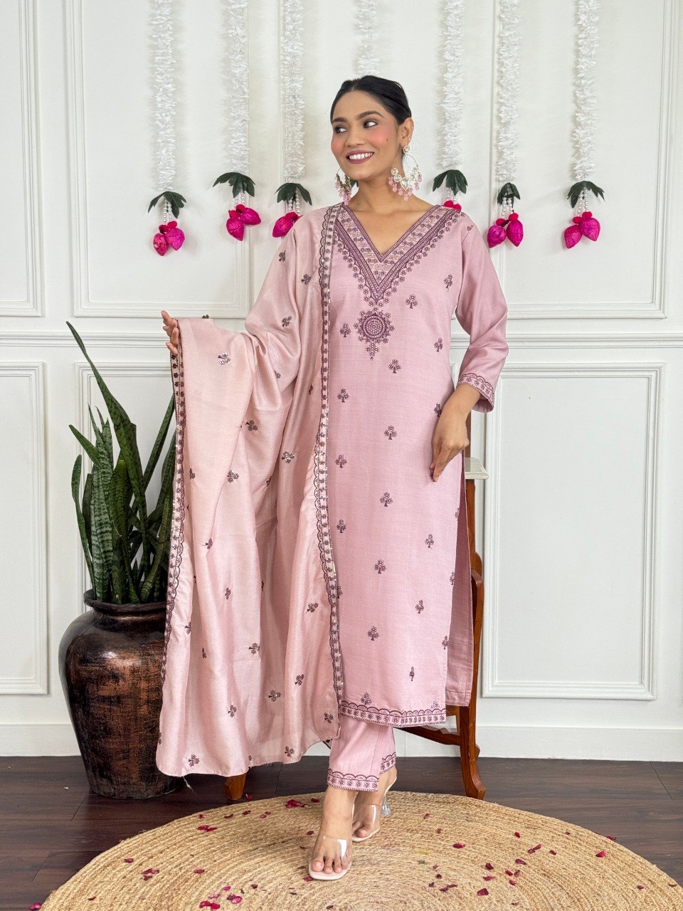 Women Pink Color Embroidered Kurta Set with Dupatta