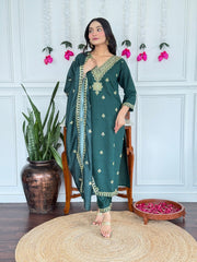 Women Dark Green Embroidered Kurta Set with Dupatta