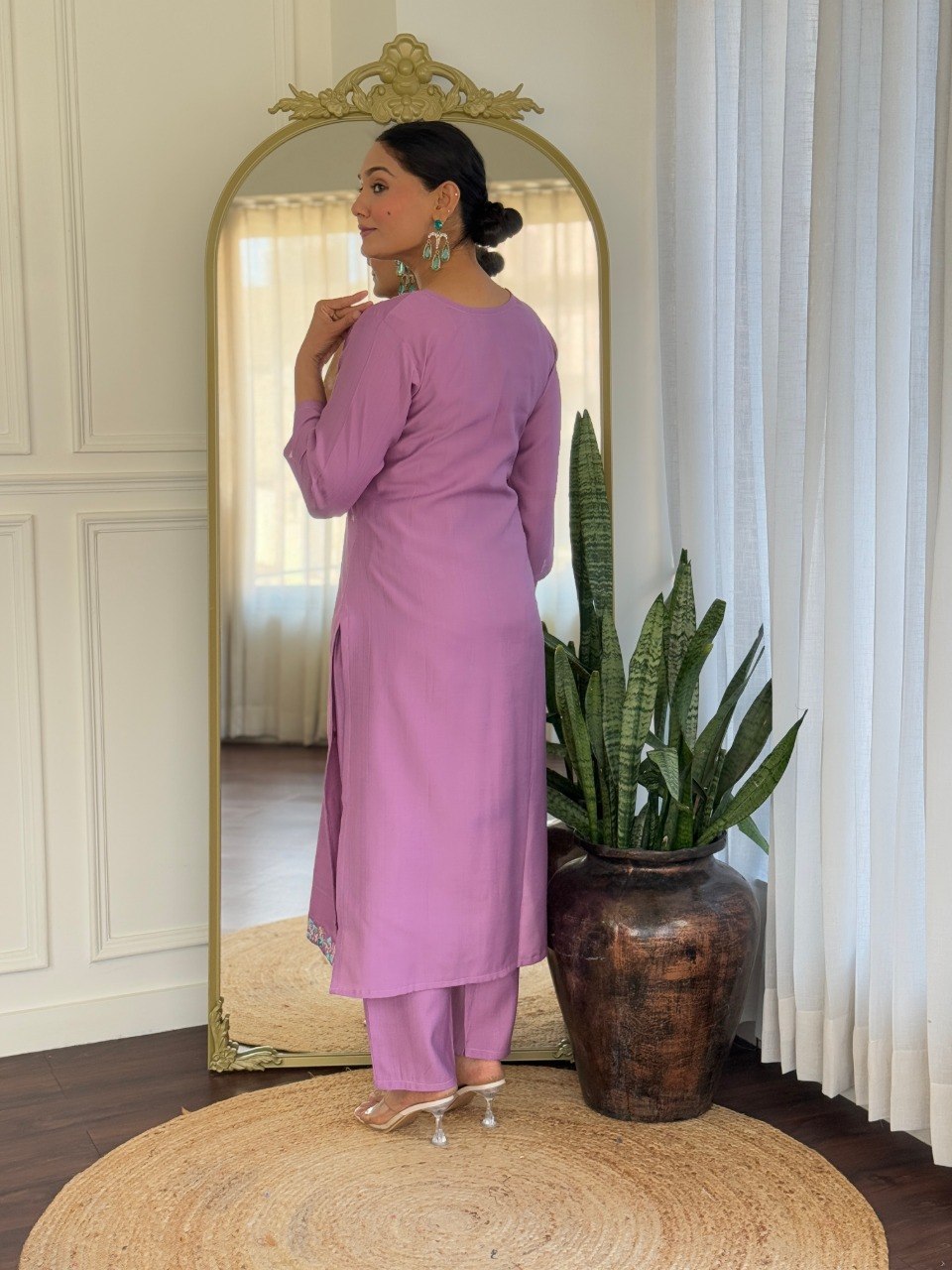 Women Lavender Pink Embroidered Kurta Set with Printed Dupatta