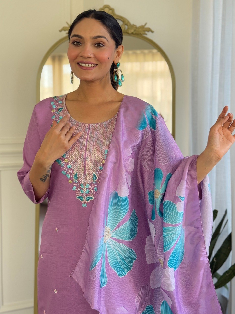 Women Lavender Pink Embroidered Kurta Set with Printed Dupatta