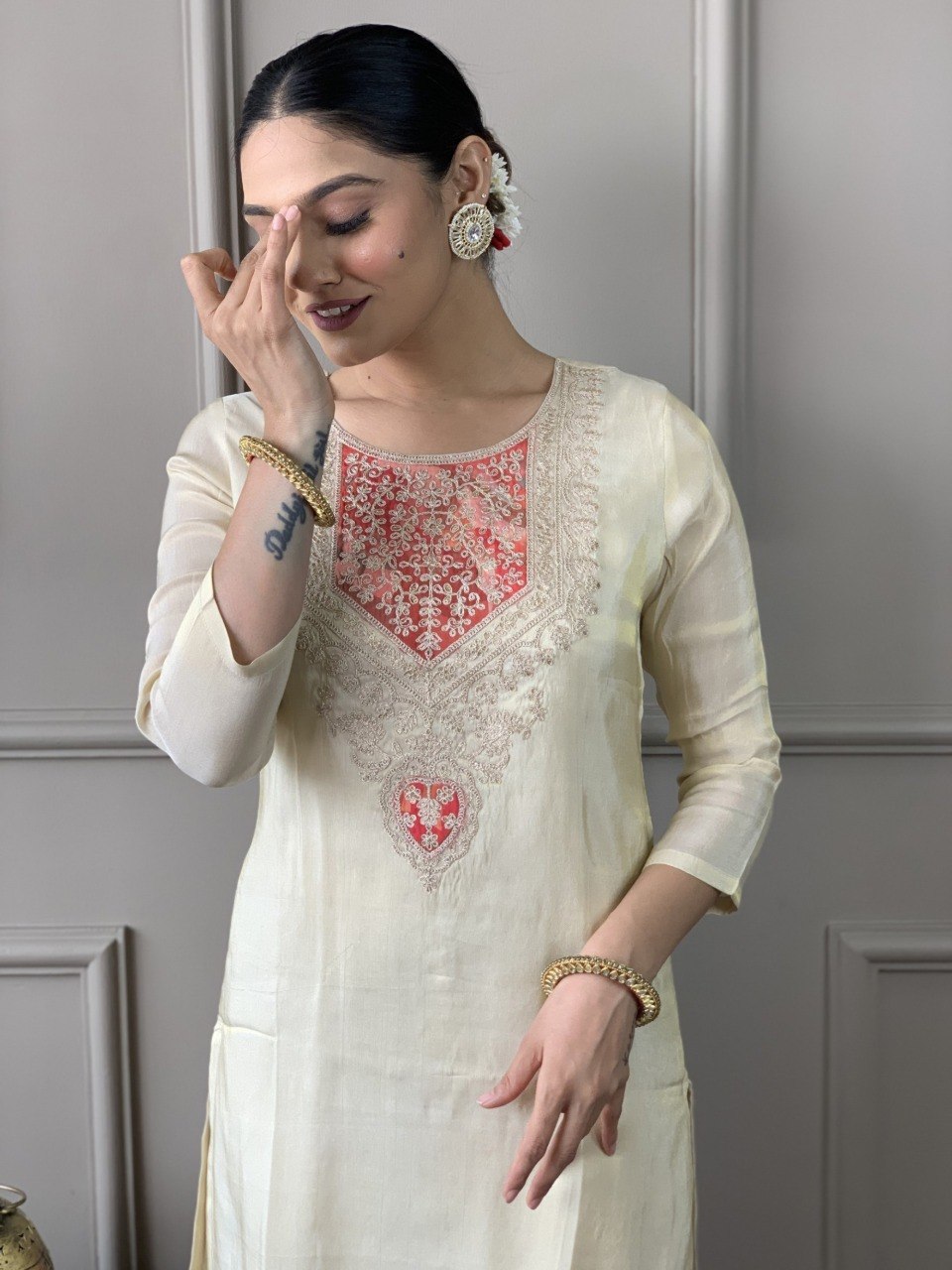 Women Cream Embroidered Kurta Set with Printed Dupatta