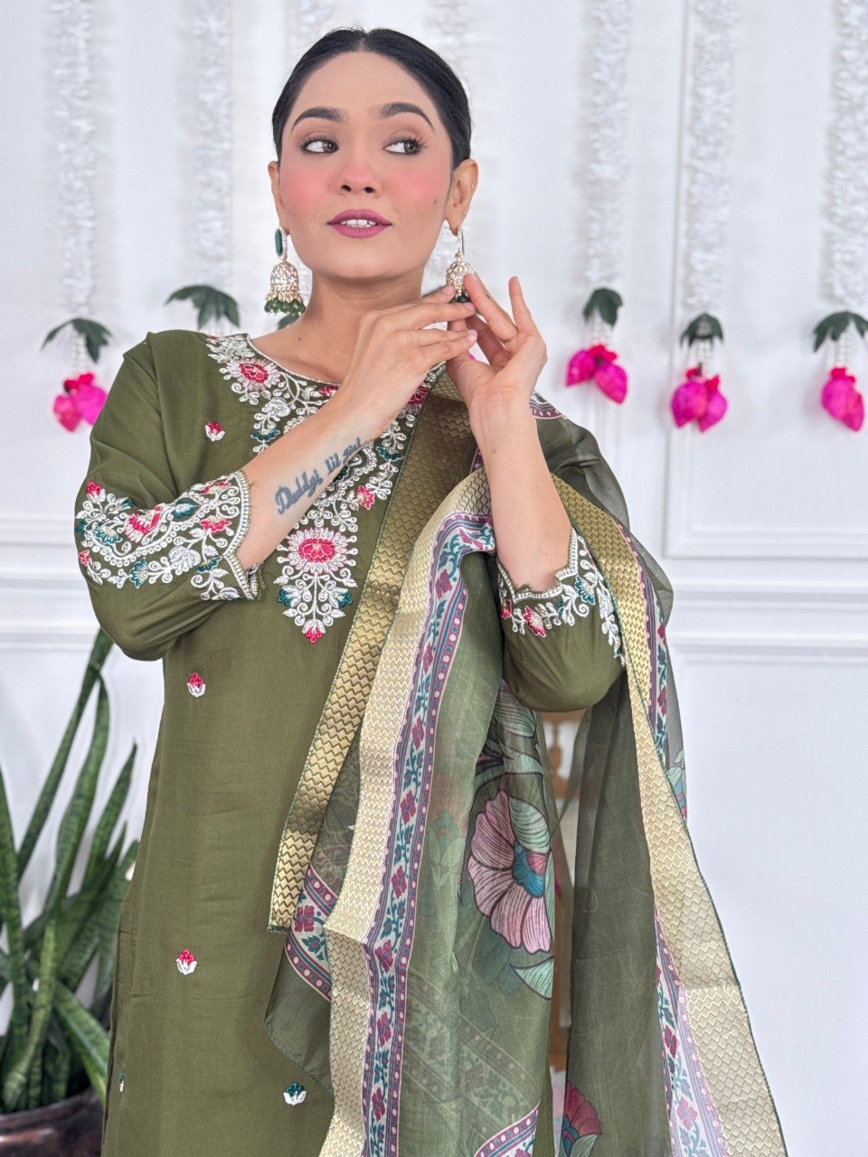 Women Olive Green Embroidered Kurta Set with Printed Dupatta