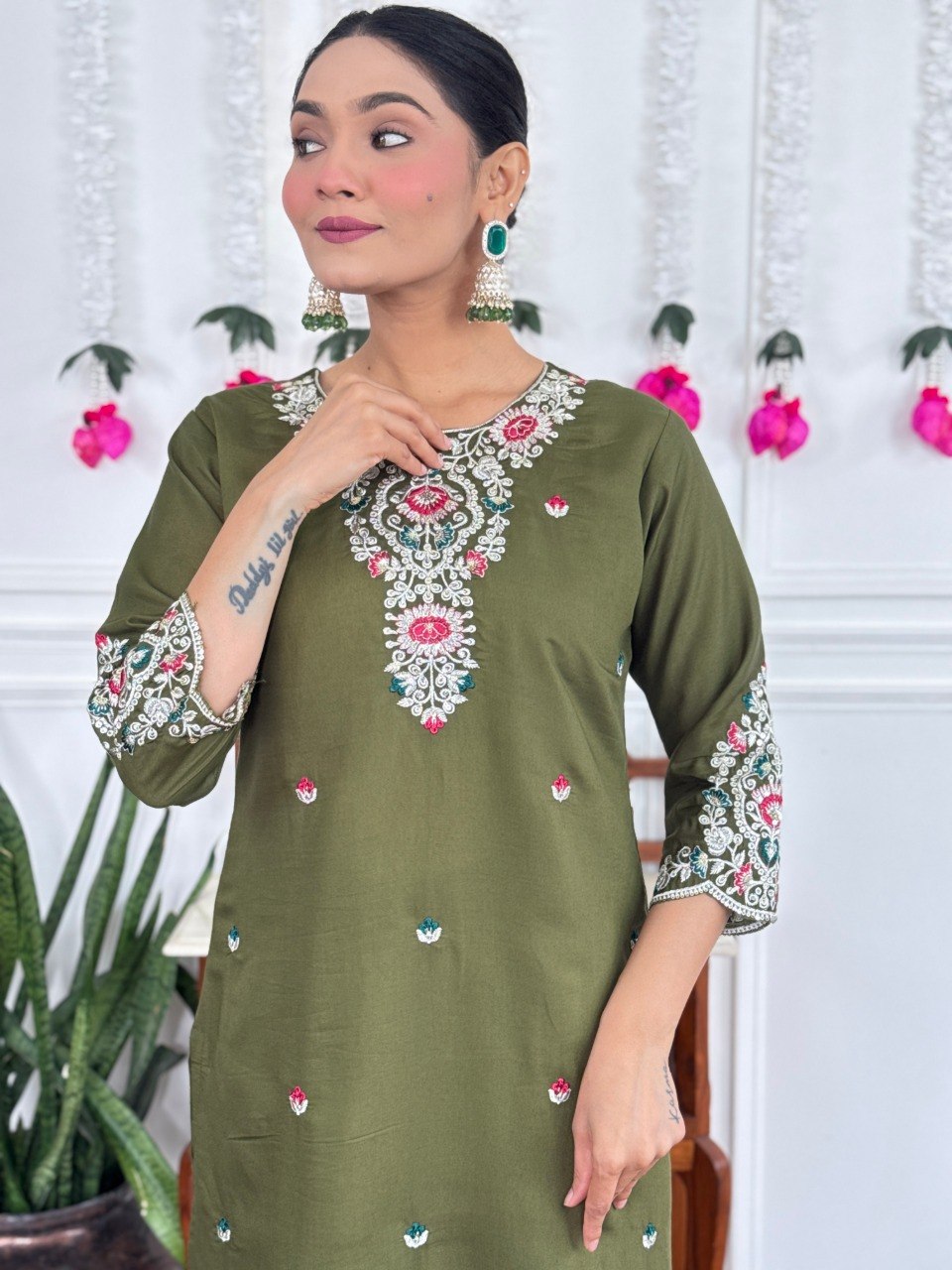 Women Olive Green Embroidered Kurta Set with Printed Dupatta
