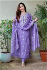 Women Lavender Embroidered Kurta Set with Dupatta