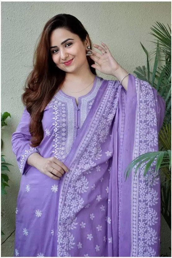 Women Lavender Embroidered Kurta Set with Dupatta
