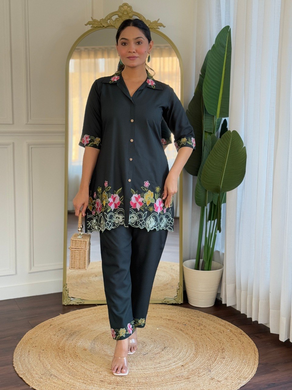 Women Black Floral Embroidered Co-Ord Set