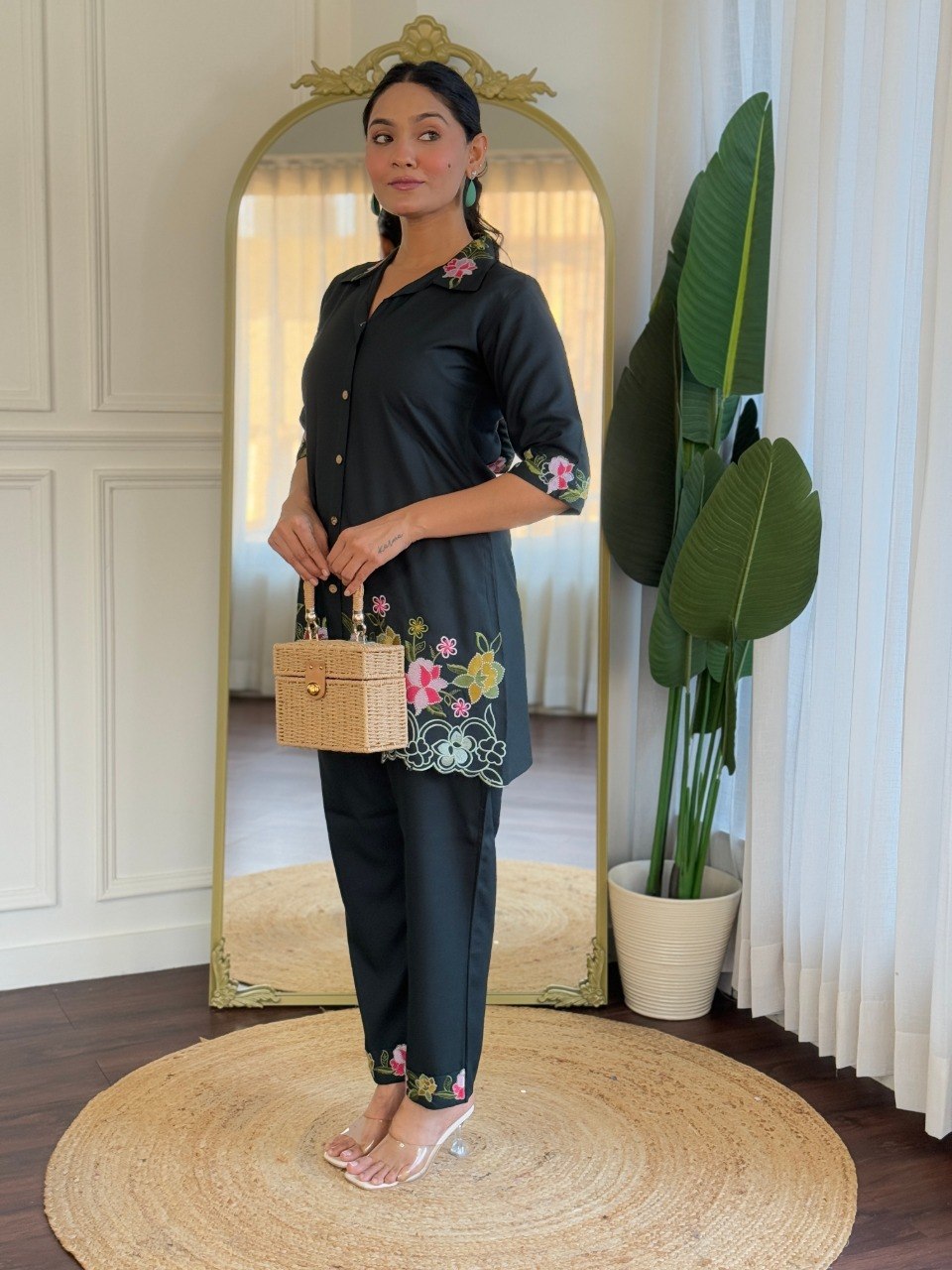 Women Black Floral Embroidered Co-Ord Set