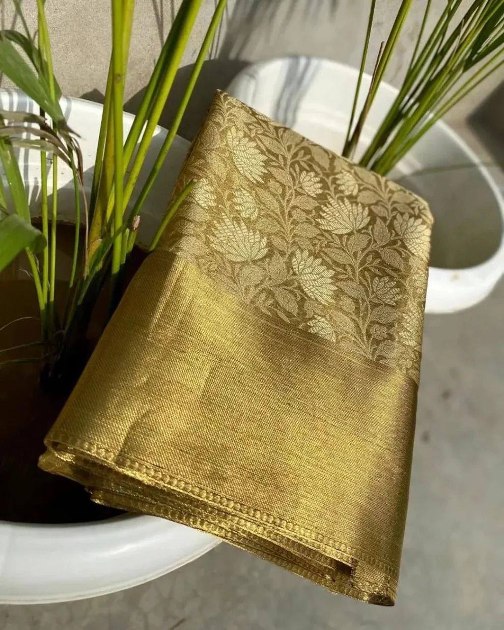 Sunehri banarasi silk saree rich zari weaving traditional elegance