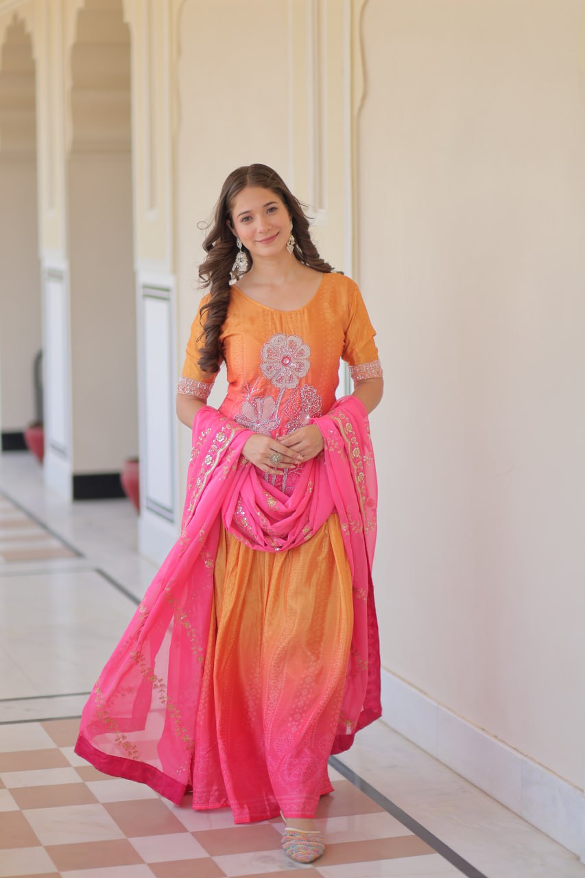Pink Chinnon Print Kurti Set with Rich Beads Embroidery & Tebby Silk Dupatta – 3-Piece Ethnic Wear for Women