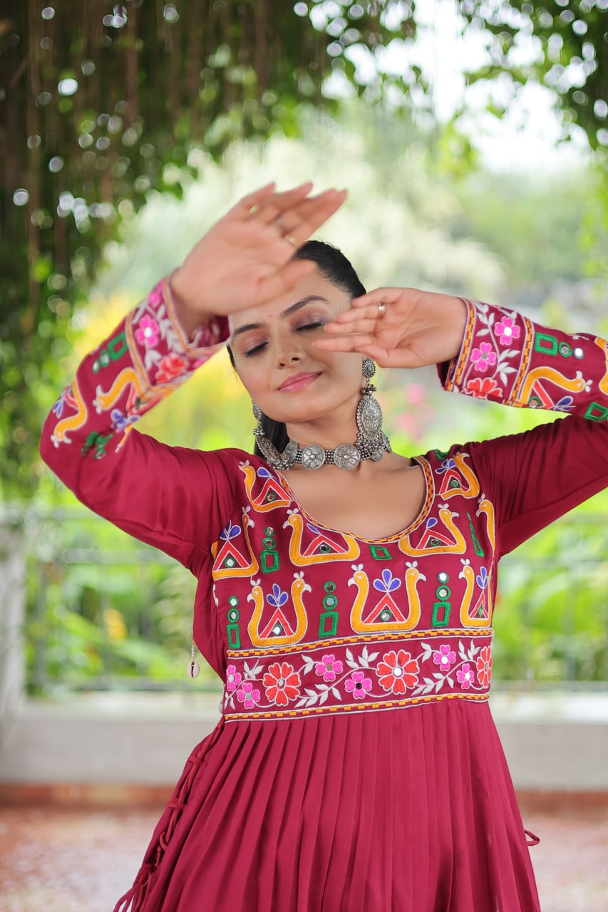 Pink Colour Navratri Special Rayon Kurti with Kutchi Gamthi Work – Adjustable Fit & Full Sleeves