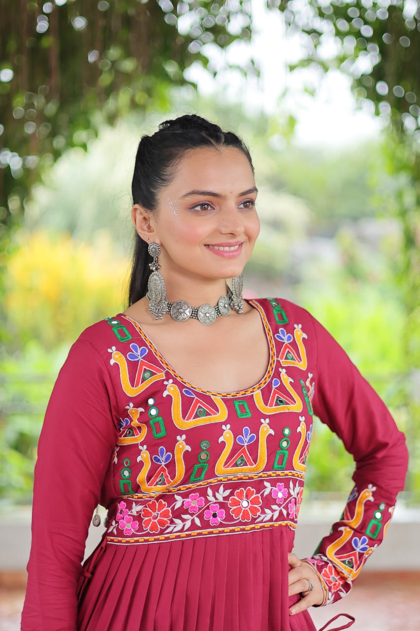 Pink Colour Navratri Special Rayon Kurti with Kutchi Gamthi Work – Adjustable Fit & Full Sleeves