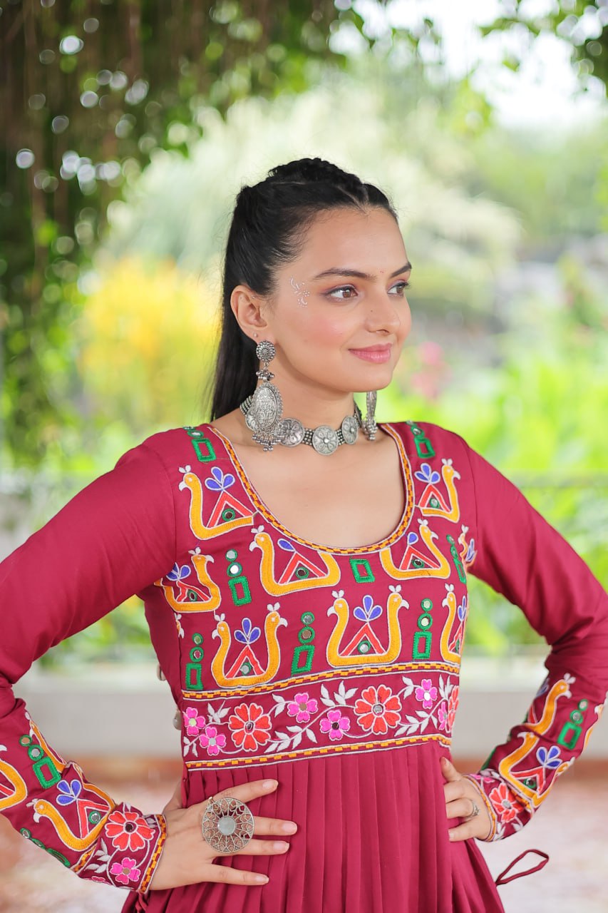 Pink Colour Navratri Special Rayon Kurti with Kutchi Gamthi Work – Adjustable Fit & Full Sleeves