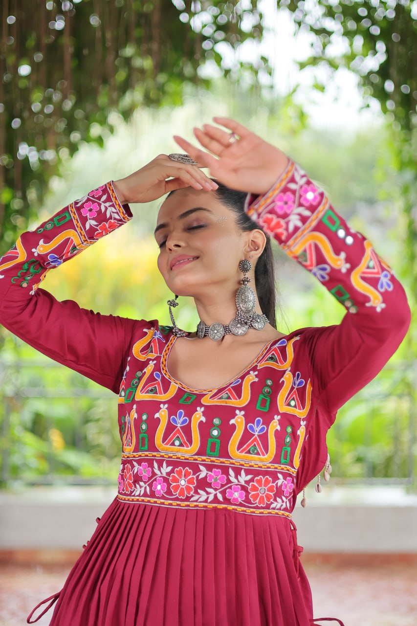 Pink Colour Navratri Special Rayon Kurti with Kutchi Gamthi Work – Adjustable Fit & Full Sleeves
