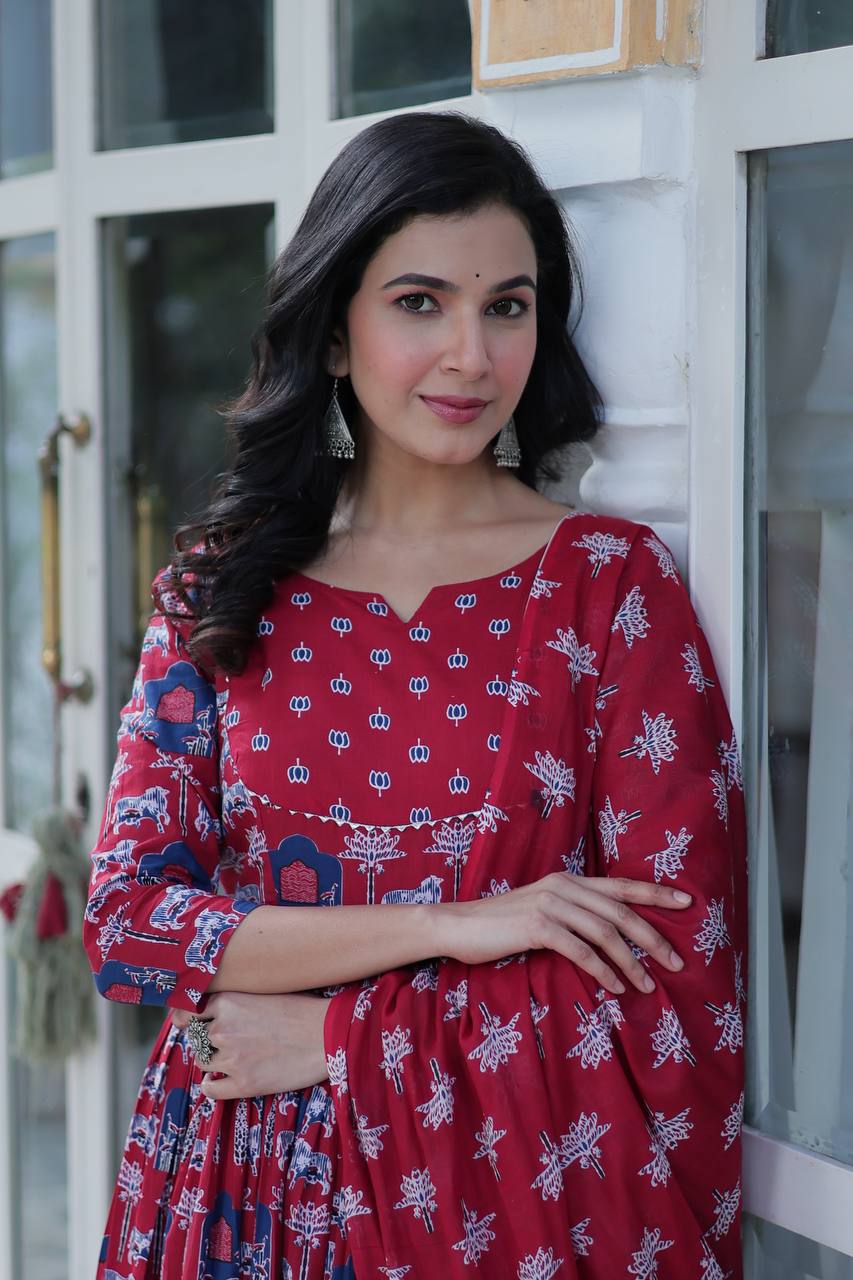 Pink Elegant Pure Cotton Ethnic Suit Set – Comfort & Style Combined