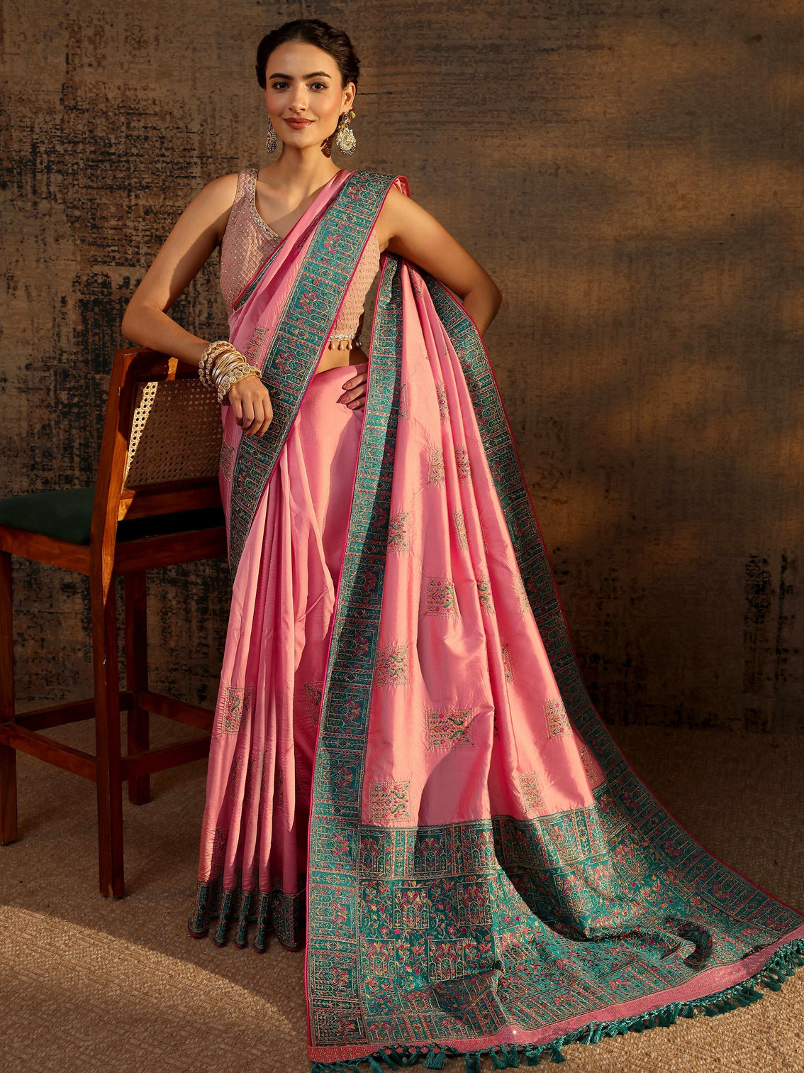 Mameraa Pink Ethnic Motifs Embroidered Silk Blend Saree With Unstitched Blouse Piece