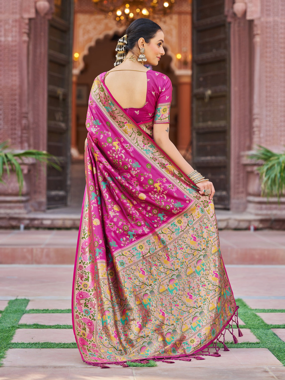 Pink Exquisite Banarasi Jacquard Art Silk Saree with Matching Border Blouse – Perfect for Weddings