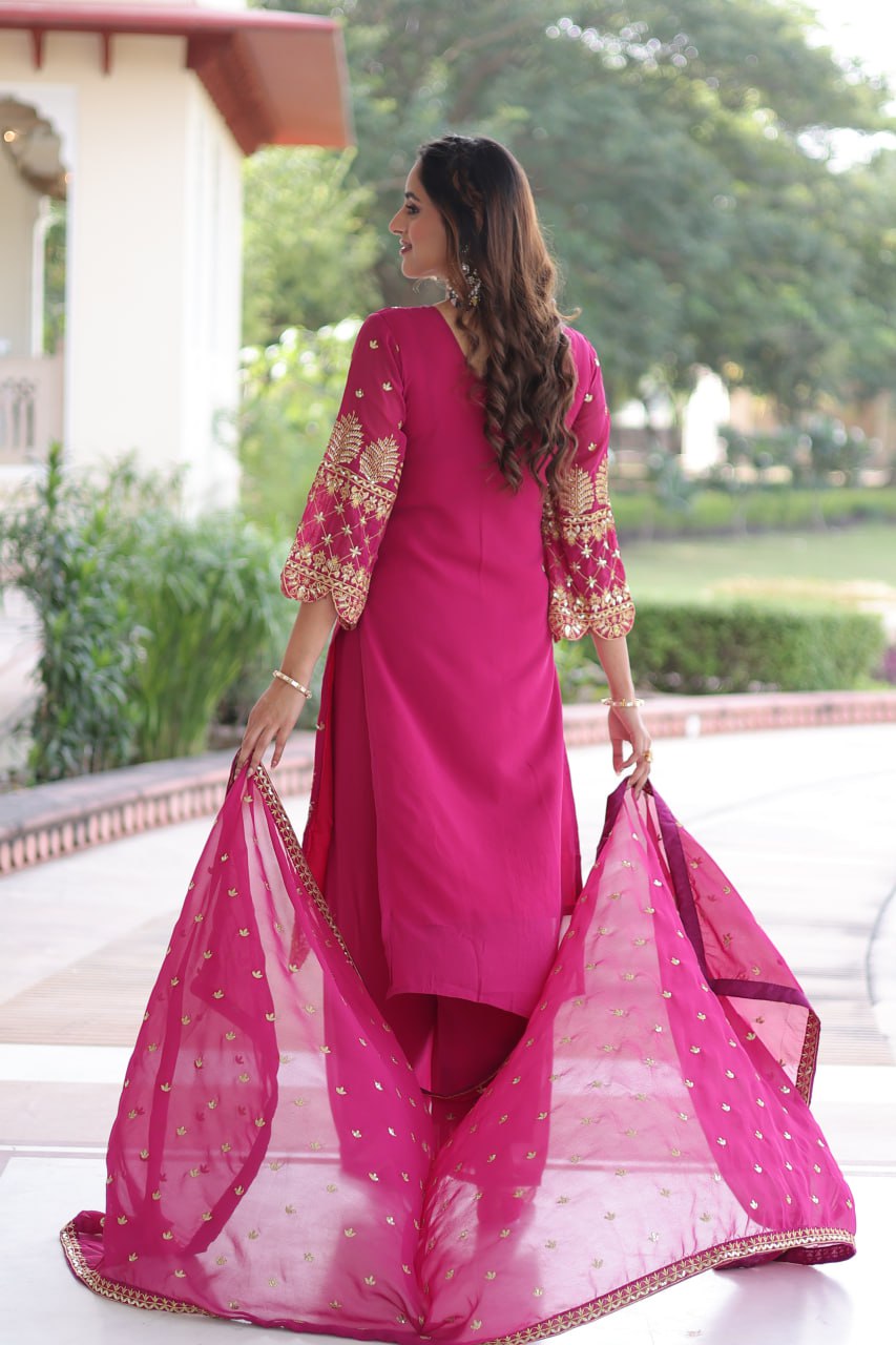 Pink Faux Blooming Embroidered Kurti Pant Set