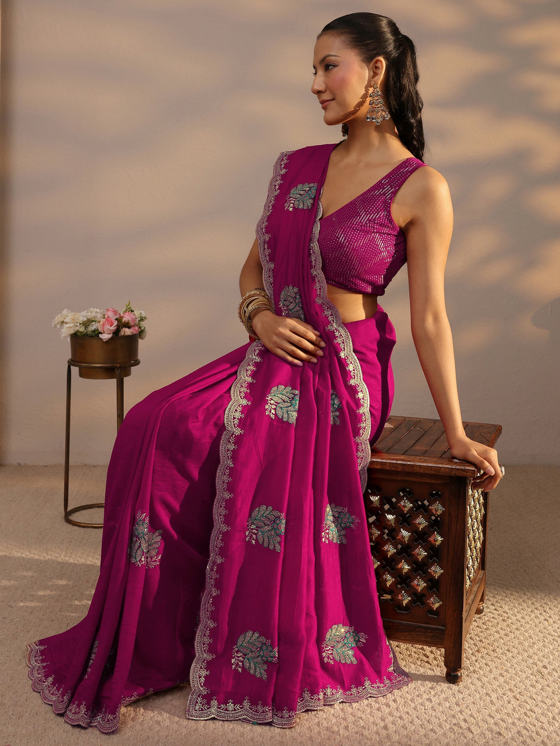 Mameraa Pink Floral Embroidered Silk Blend Saree With Unstitched Blouse Piece