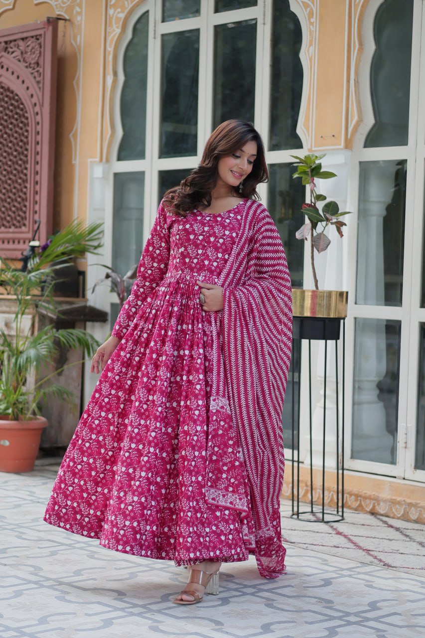 Pink Premium Readymade Kurti with Pant & Dupatta Set – Elegant & Comfortable!