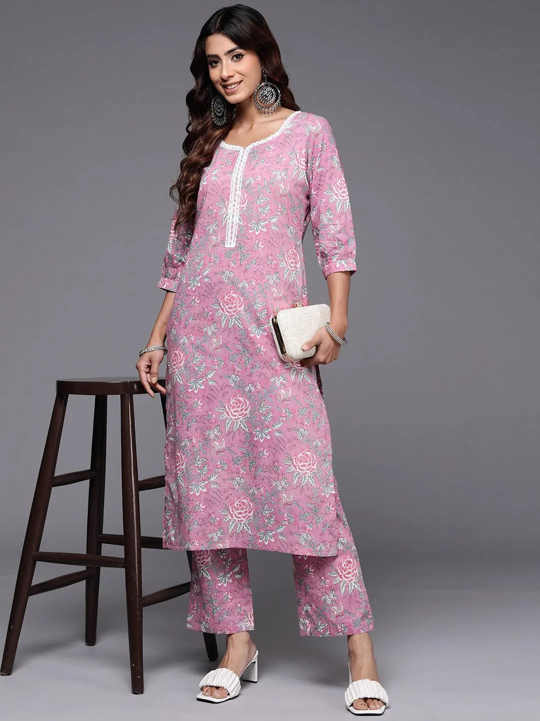 Mameraa Pink Printed Cotton Straight Kurta Set