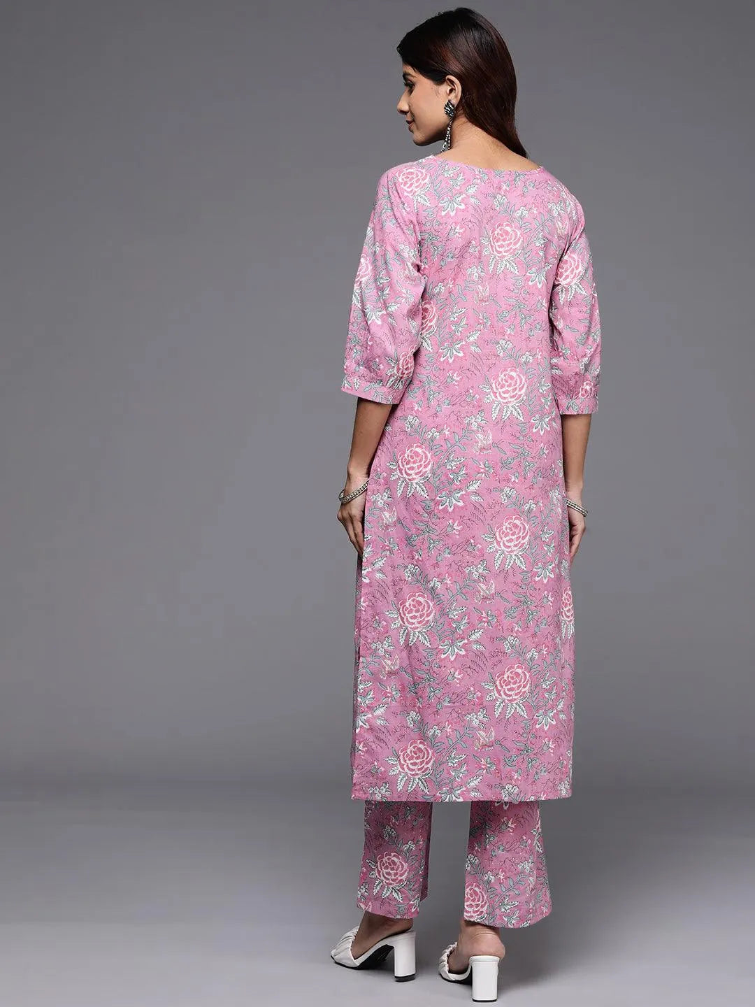 Mameraa Pink Printed Cotton Straight Kurta Set