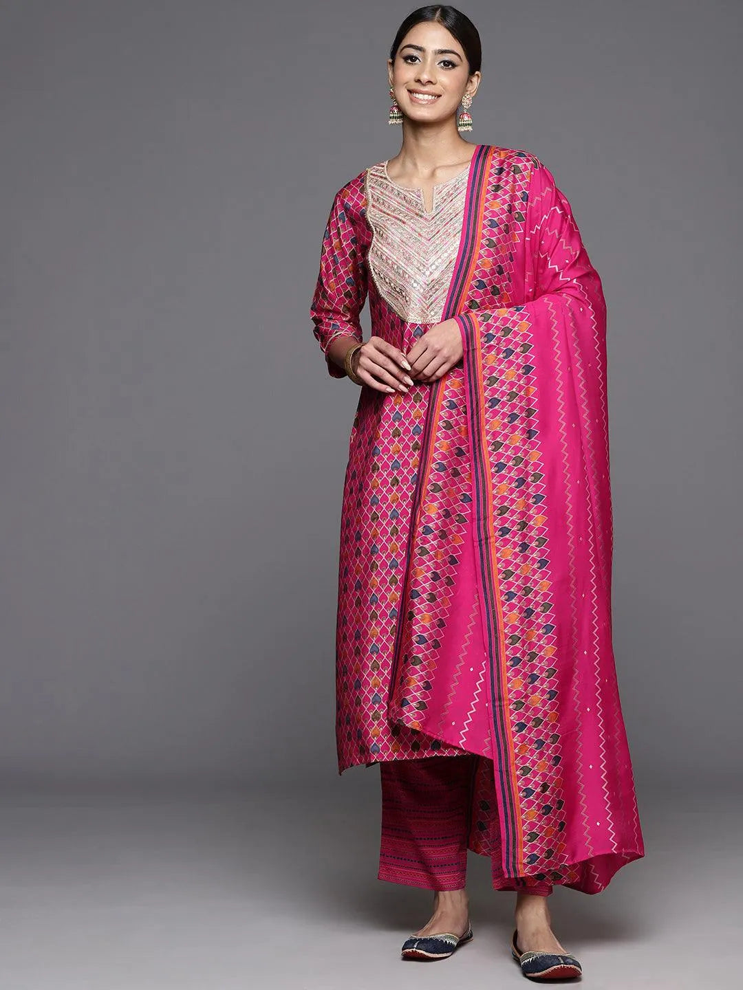 Mameraa Pink Printed Silk Blend Straight Suit With Dupatta